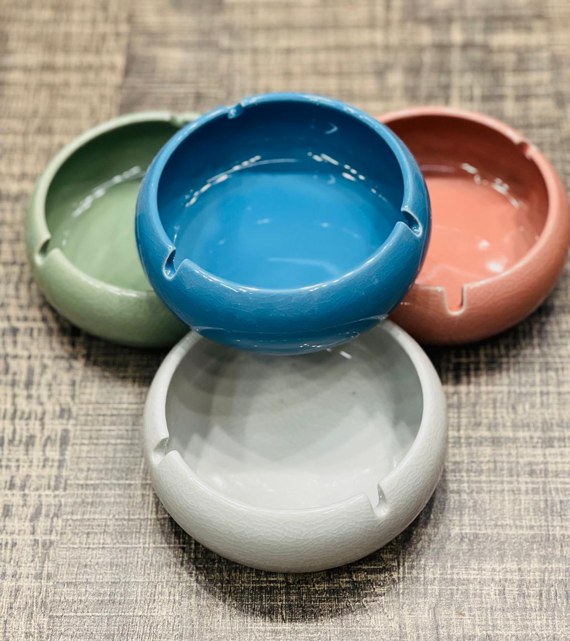 Elegant Glaze Ceramic Round Ashtray